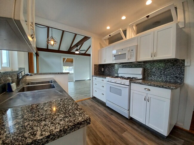 Foto del edificio - 205 Naniloa Dr