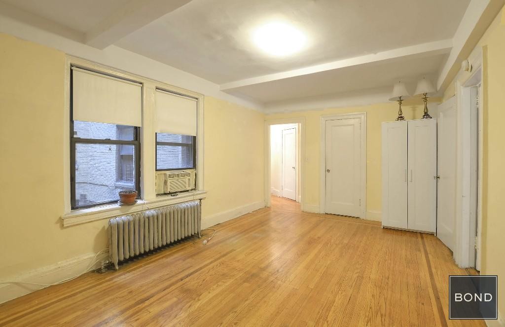 Primary Photo - 700 West End Ave