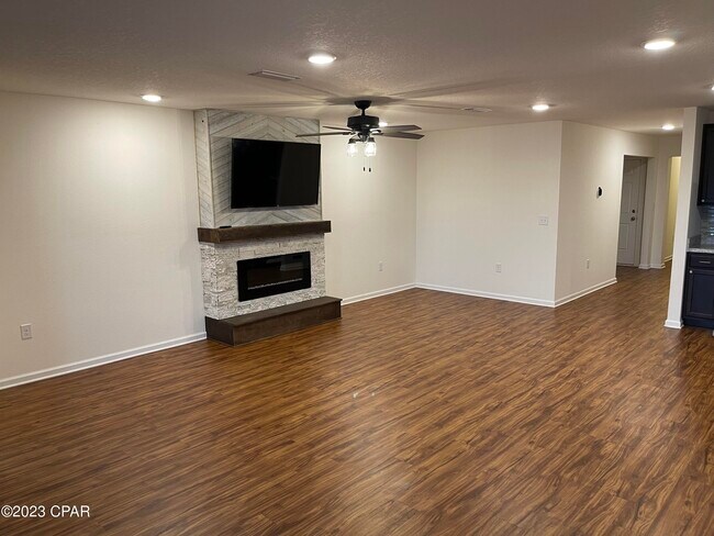 Foto del edificio - 7138 Hatteras Blvd