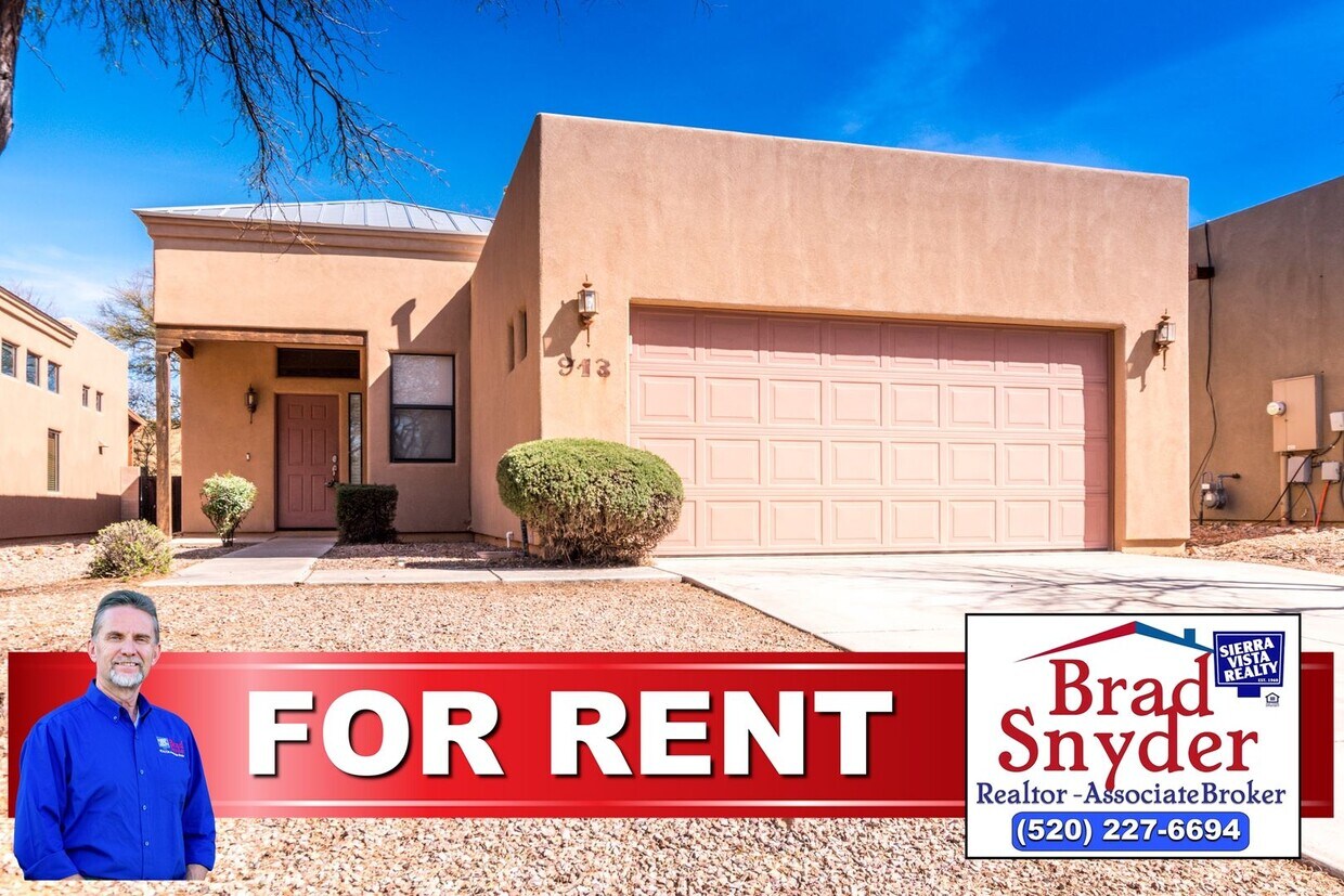 Foto principal - 3 Bedroom, 2 Bath Sante Fe, 2 Car Garage, ...
