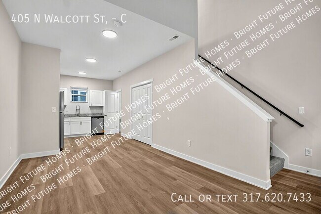 Building Photo - 405 N Walcott St