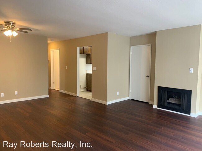 Foto del edificio - 3631-3647 Green Ave