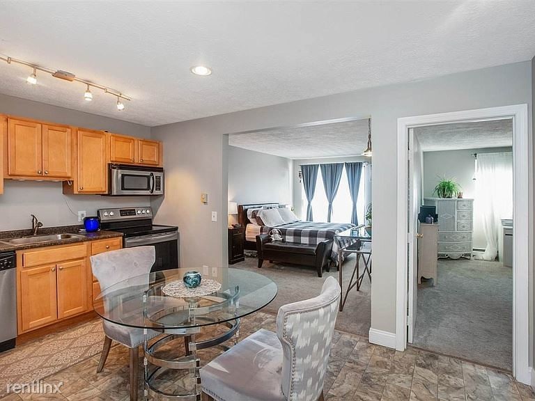 1 br, 1 bath 64 Dunbarton Rd Apt 3G Condo for Rent in Manchester