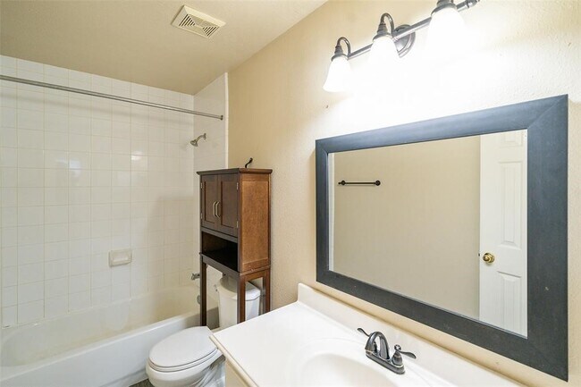 Building Photo - 8203 Fairgrove Park Ct