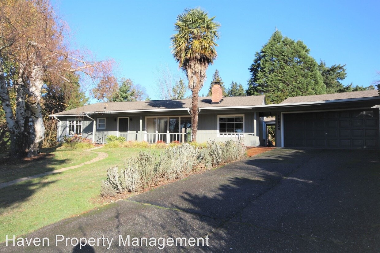 Primary Photo - 4 br, 2 bath House - 18034 15th Ave NW