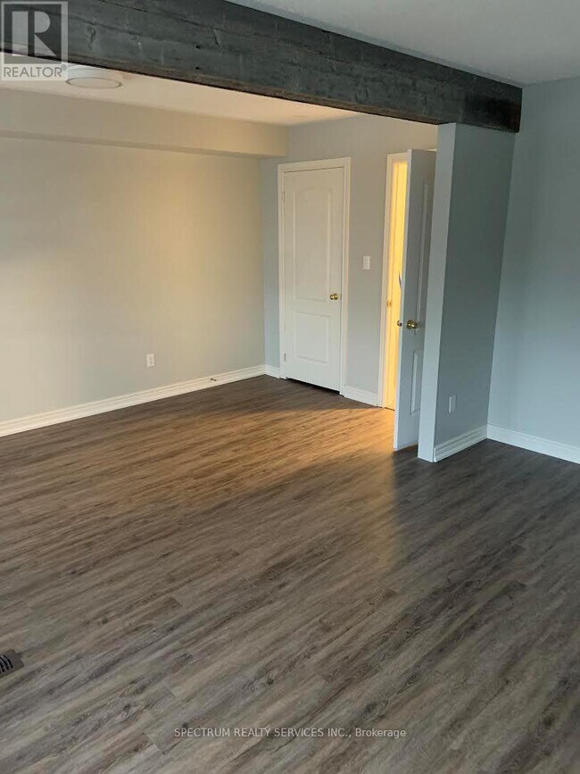 Photo du bâtiment - 102 Evelyn Wiggins Drive