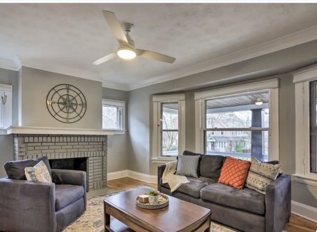 Photo - 1623 Hillcrest Rd House