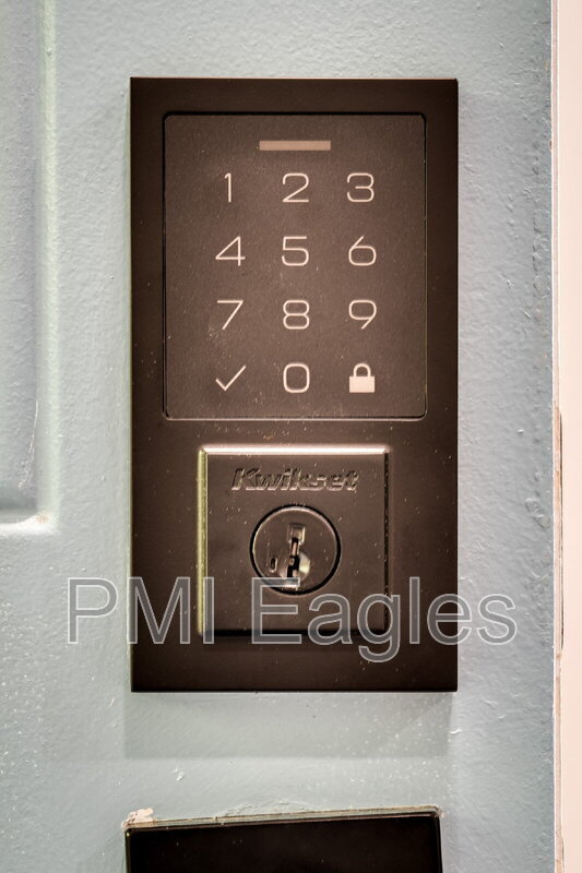 Foto del edificio - 1016 Swift Dr