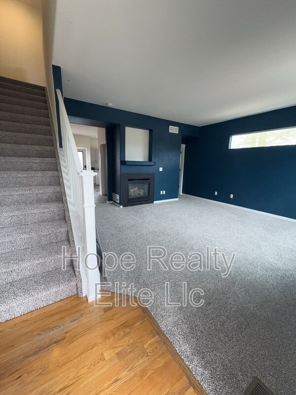 Foto del edificio - 5198 Dovetail Ln