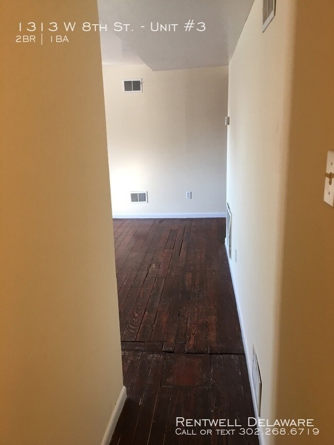 Building Photo - $850 - 2 bed/1 bath