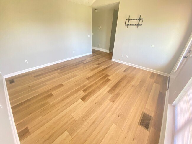 Foto del edificio - 214 Stroud Dr