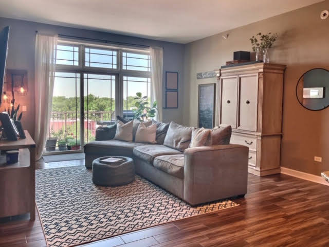 Foto principal - 77 N Wolf Rd