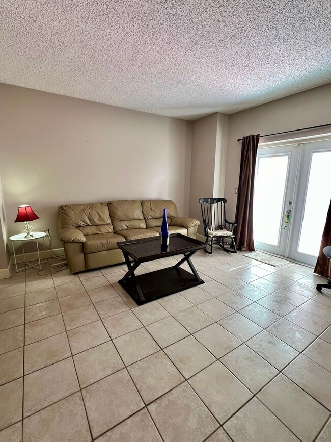 Foto del edificio - 1 Bed 1.5 Bath Condo in Winter Haven