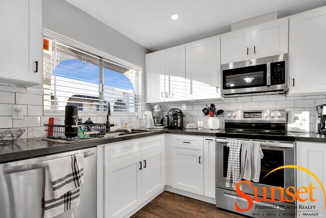 Building Photo - 2727 Morena Blvd