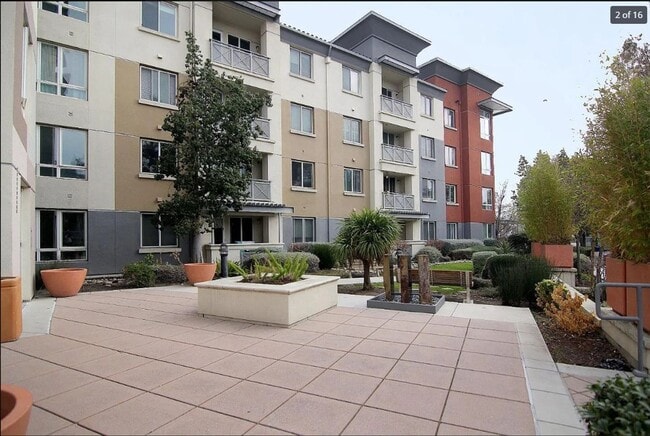 Building Photo - $2,990 - GORGEOUS TWO BEDROOM CENTRAL MILP...