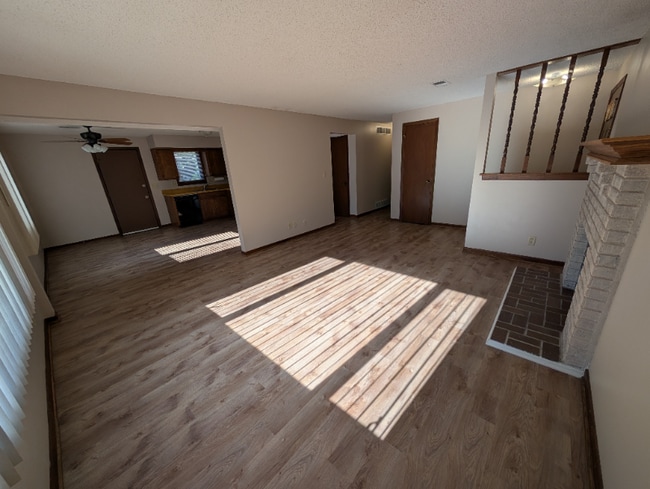 Building Photo - 4207 S 52nd St