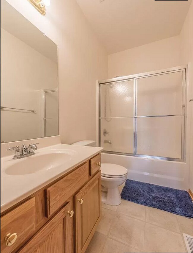 Building Photo - 2312 Quartz Dr