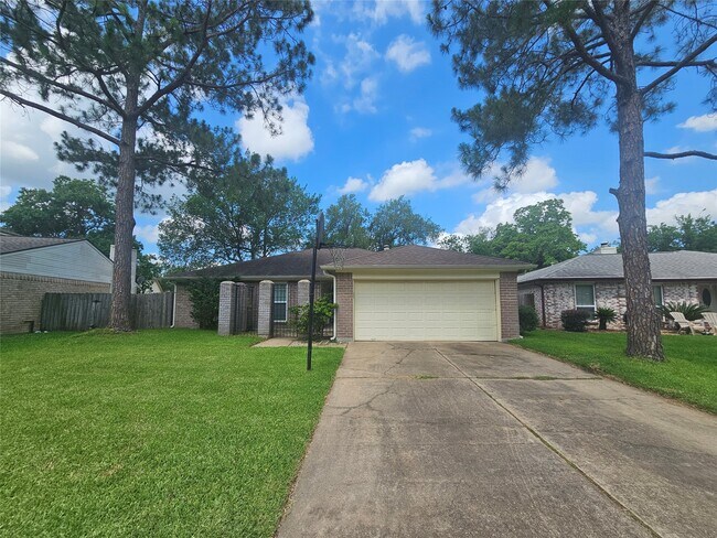Building Photo - 3206 Pebble Lake Dr