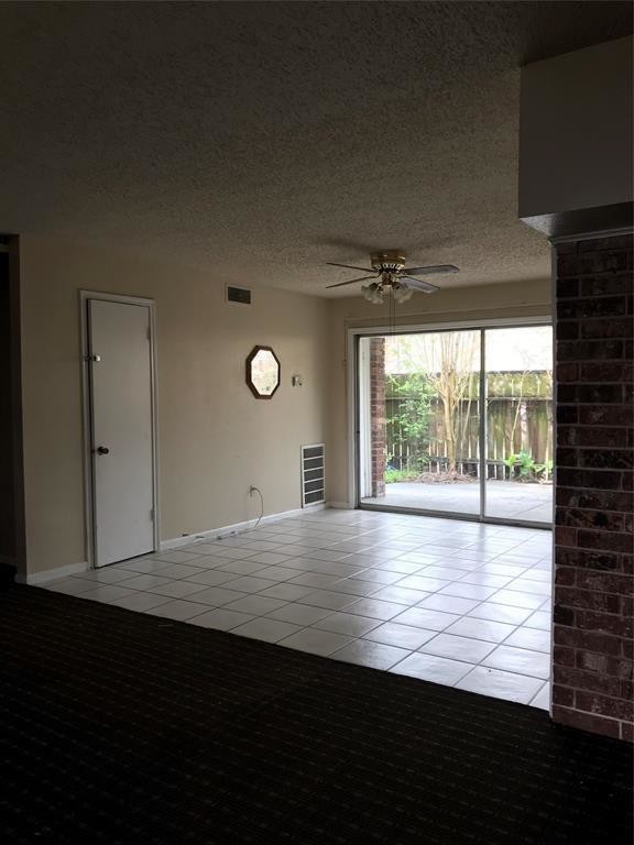 Foto del edificio - 8100 Leonora St