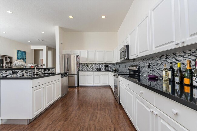 Foto del edificio - 1225 Skylark Dr