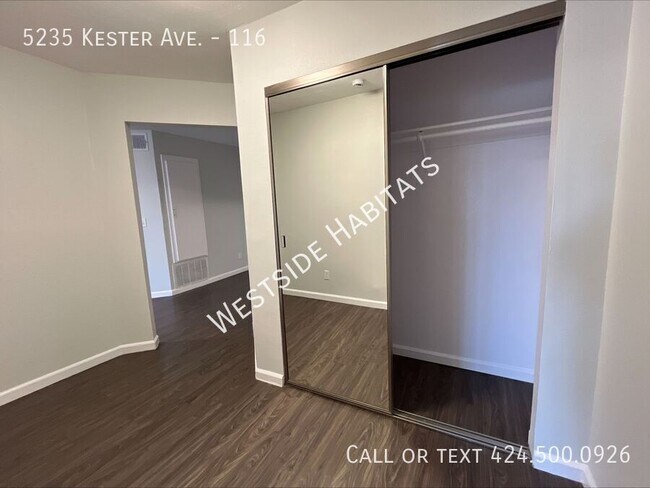 Foto del edificio - 5235 Kester Ave