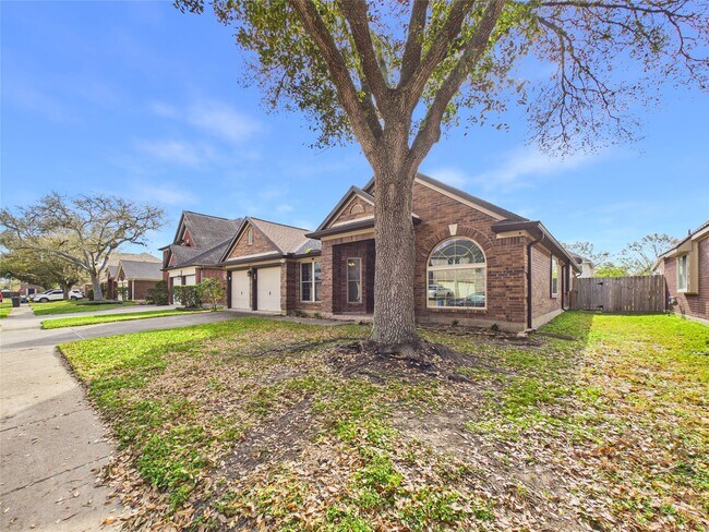 Building Photo - 4819 10 Sleep Ln