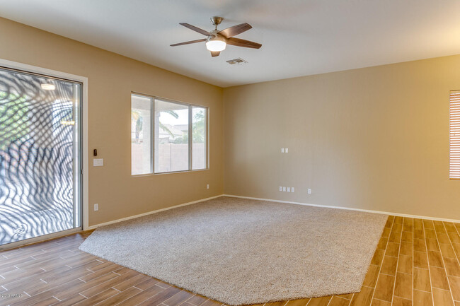 Building Photo - 966 W Citrus Way