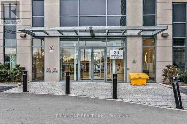Photo du bâtiment - 30 Meadowglen Pl