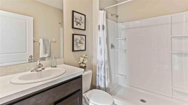 Foto del edificio - 8246 Hardy Bay Lp