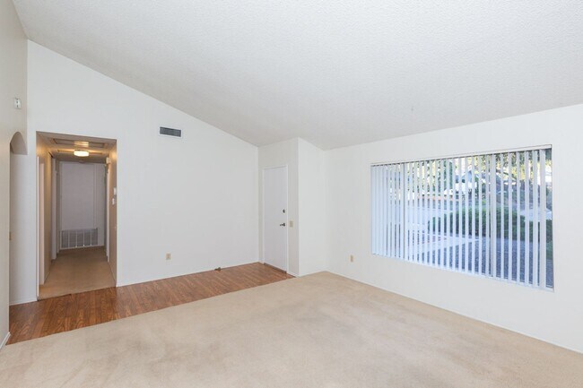 Foto del edificio - Single Story 3 Bed 2 Bath Home in Poway- Silverset Park