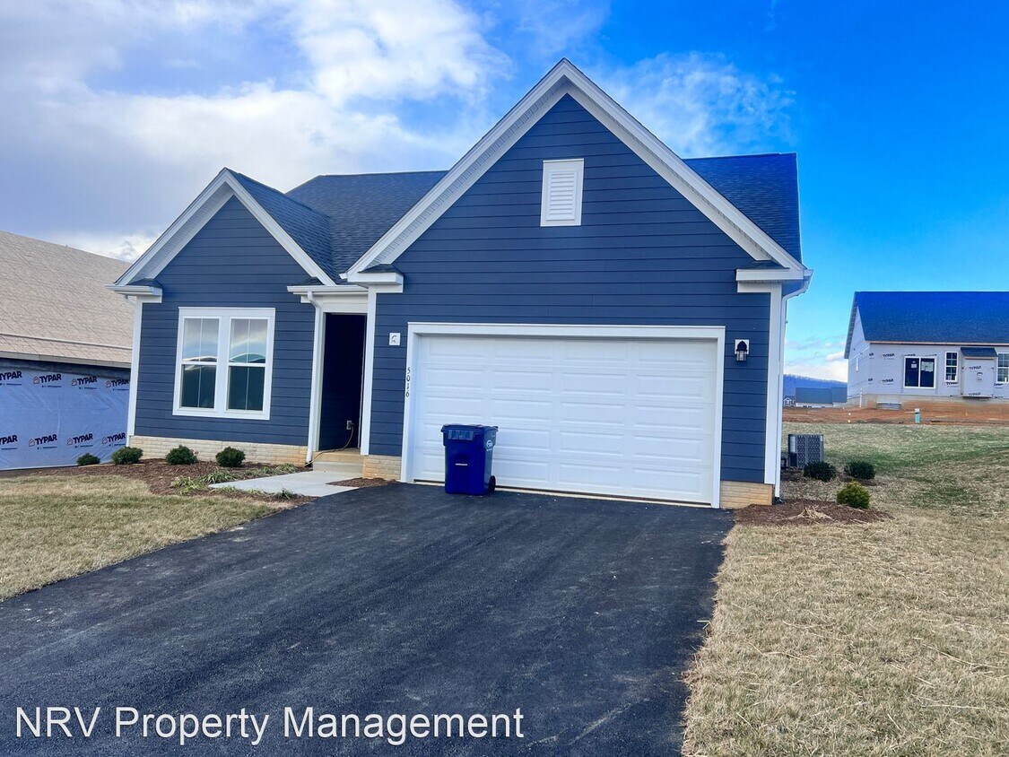 Primary Photo - 3 br, 2 bath House - 5016 Forsythia Place