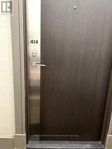 Photo du bâtiment - 1060-1060 Sheppard Ave W