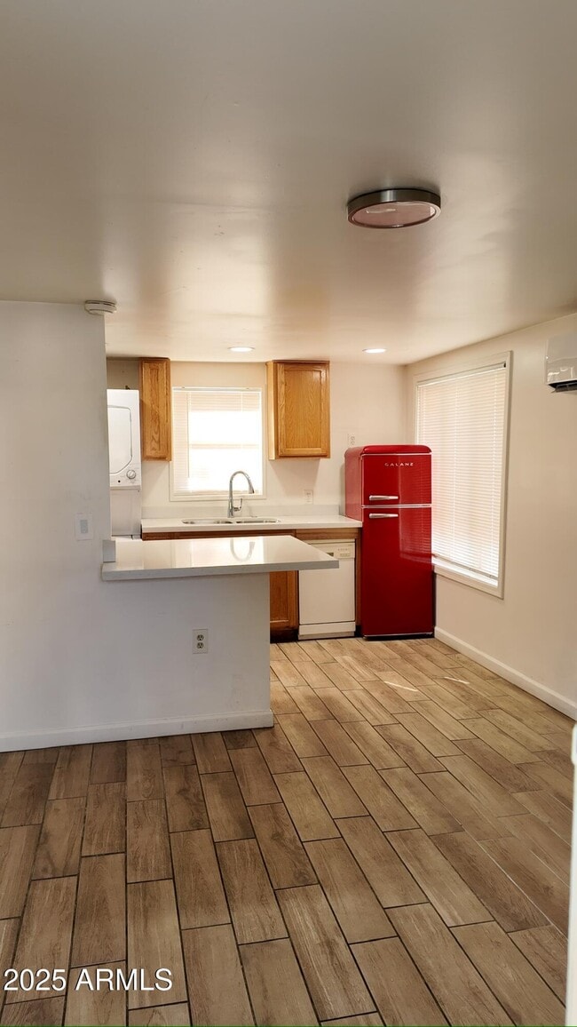 Building Photo - 1429 E Osborn Rd