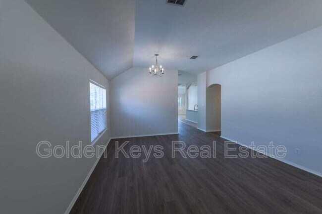 Foto del edificio - 672 S Heights Dr