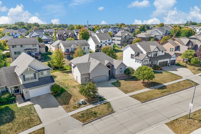 Building Photo - 14978 Buena Vista Dr