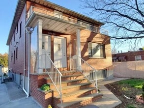 Building Photo - 209-26 45th Rd