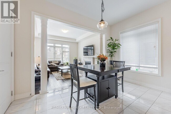 Building Photo - 7 Calamint Ln