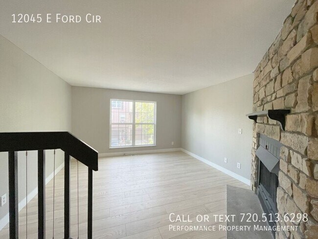Foto del edificio - 12045 E Ford Cir
