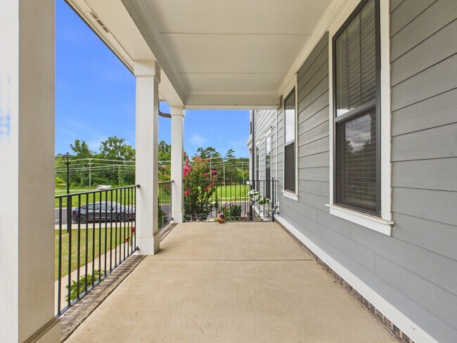 Foto del edificio - 10163 Meeting House Dr NW