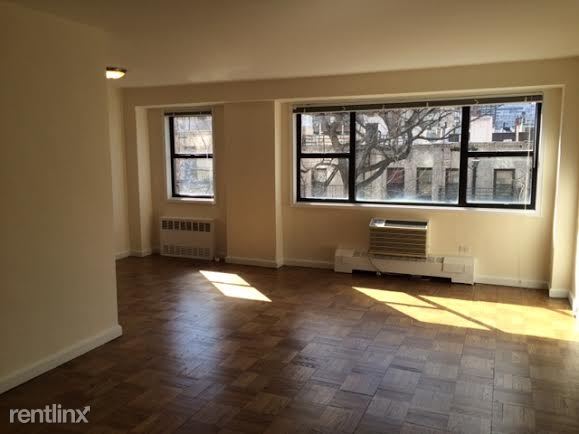 Building Photo - 410 E 79th St