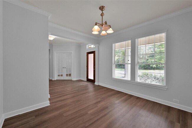 Building Photo - 90 W Montfair Blvd