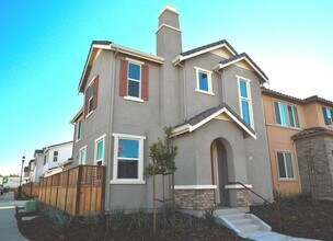 Building Photo - 1140 Flurry Dr