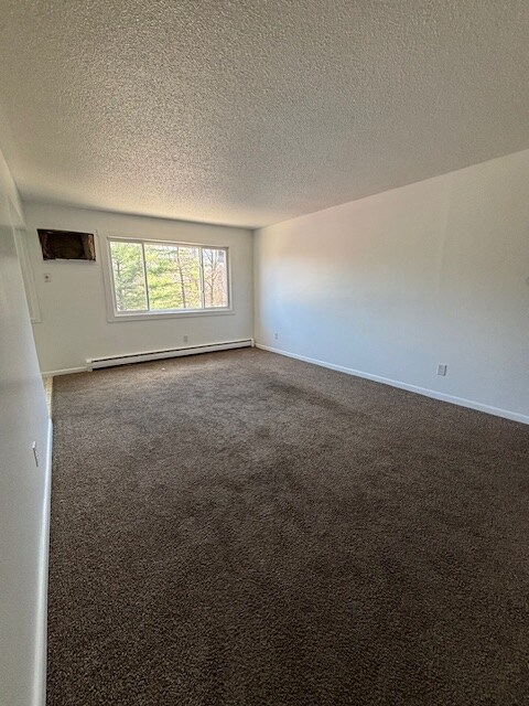 Foto del edificio - 595 Wagner Dr