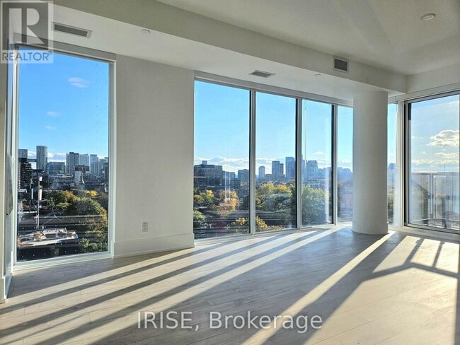 Building Photo - 115 Denison Ave