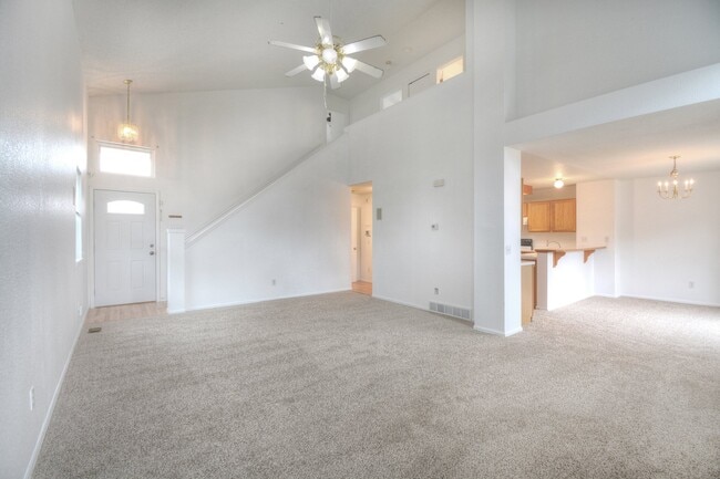 Photo - 2024 Hibbard Ln House