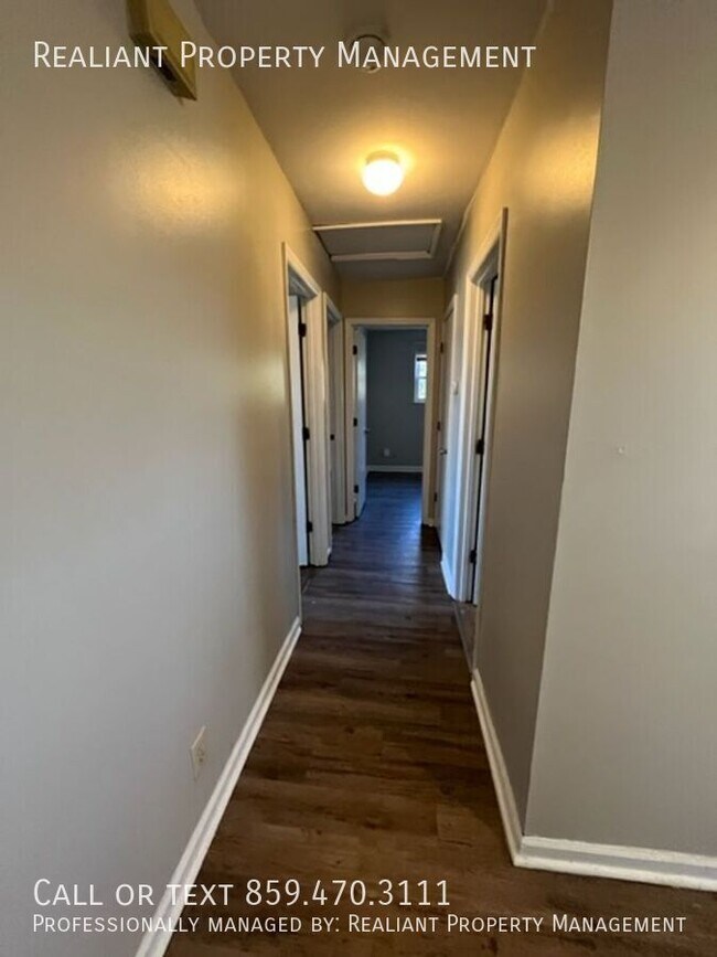 Foto del edificio - 1662 Costigan Dr