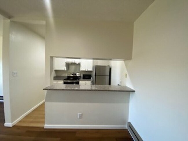 Building Photo - 1201 Glen Cove Parkway Unit 907