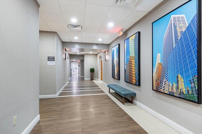 Foto del edificio - 5 Barker Ave