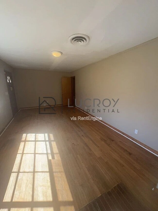 Foto del edificio - 316 Woody Dr