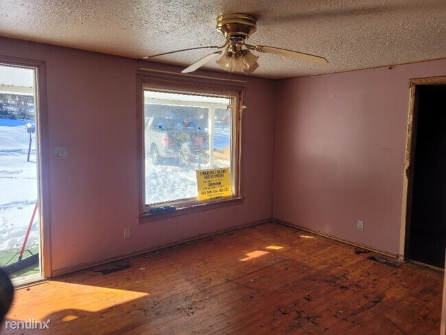 Building Photo - 3 br, 1 bath House - 3809 W Fondulac St 1 ...